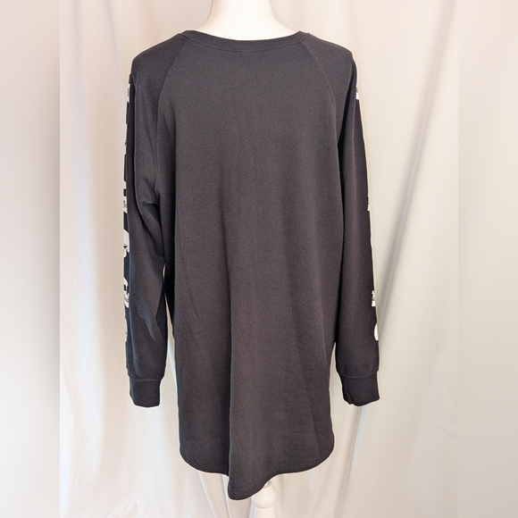 Torrid Black Tunic Length Sweatshirt w Graphic Skull Sleeves Sz 1 GC Plz Read - Picture 5 of 13